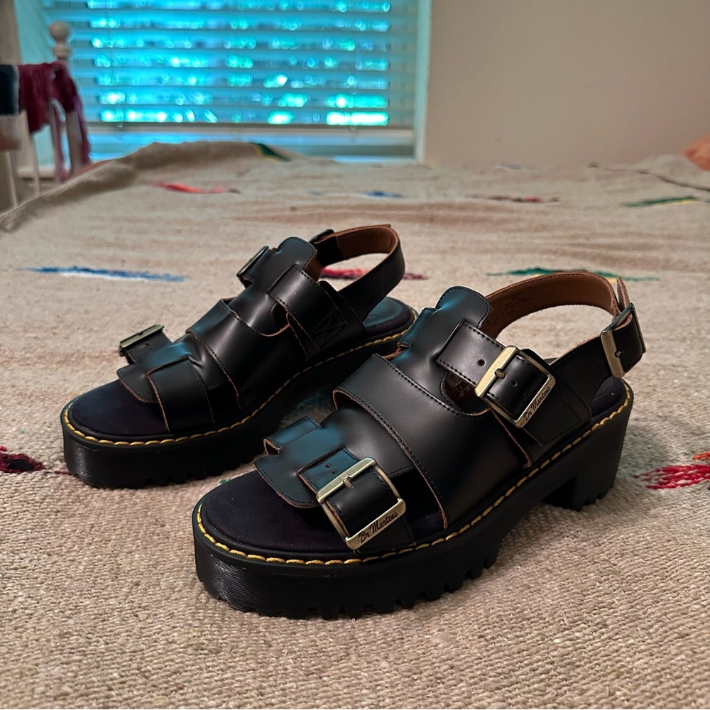 New Dr. Martens Ariel sandals, size 7